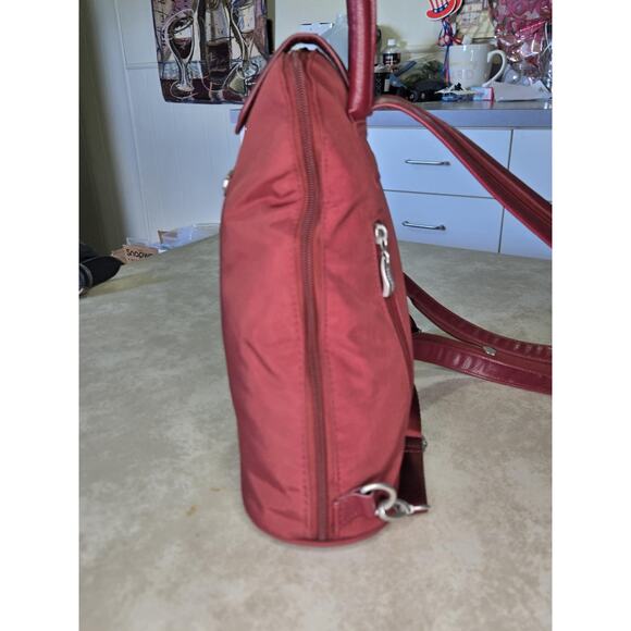 Baggalini Metro Backpack burgandy colored excellent condition main image 5
